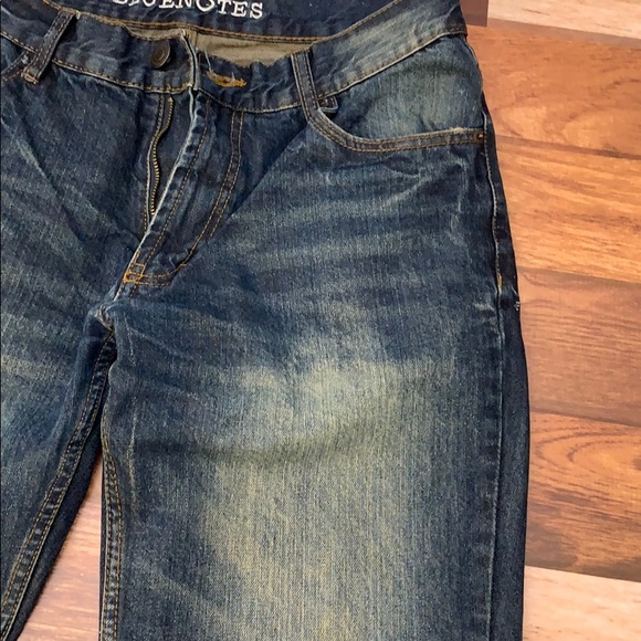 Men’s Distressed Straight Leg Jeans - Picture 4 of 9
